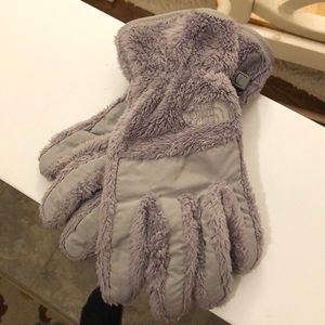Women’s The North face medium winter gloves